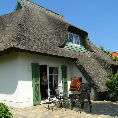 Haus 11, Weidenweg 12 *