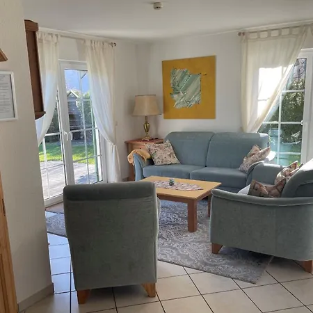 Haus 11, Weidenweg 12 *